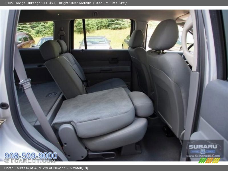 Bright Silver Metallic / Medium Slate Gray 2005 Dodge Durango SXT 4x4