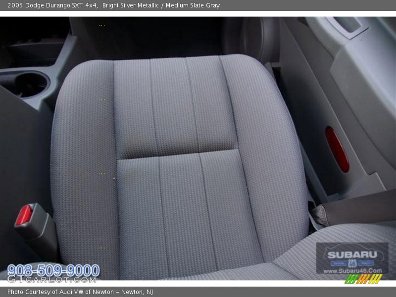 Bright Silver Metallic / Medium Slate Gray 2005 Dodge Durango SXT 4x4