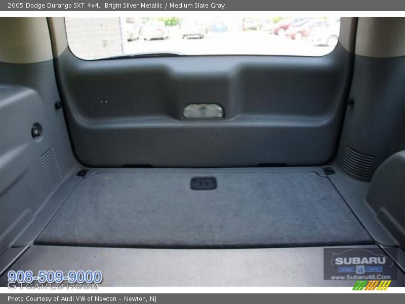 Bright Silver Metallic / Medium Slate Gray 2005 Dodge Durango SXT 4x4