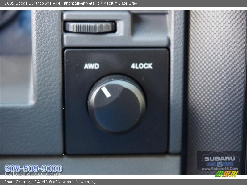 Bright Silver Metallic / Medium Slate Gray 2005 Dodge Durango SXT 4x4