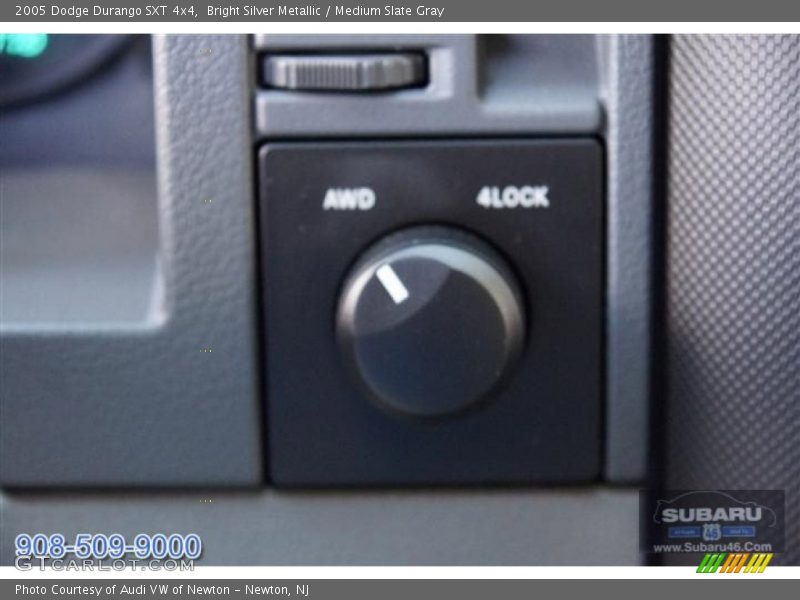 Bright Silver Metallic / Medium Slate Gray 2005 Dodge Durango SXT 4x4