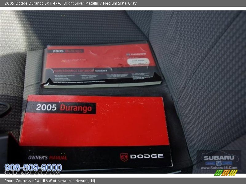 Bright Silver Metallic / Medium Slate Gray 2005 Dodge Durango SXT 4x4