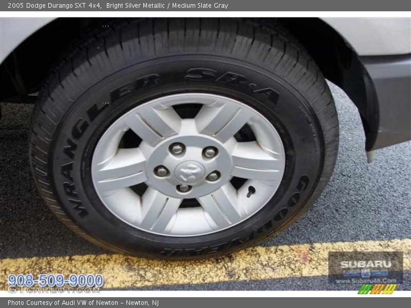 Bright Silver Metallic / Medium Slate Gray 2005 Dodge Durango SXT 4x4