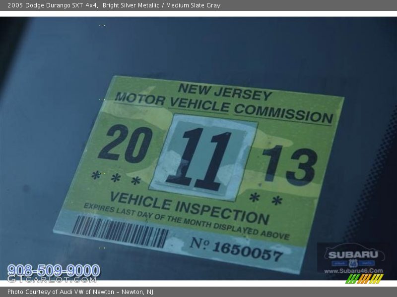 Bright Silver Metallic / Medium Slate Gray 2005 Dodge Durango SXT 4x4