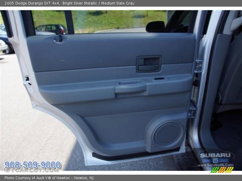 Bright Silver Metallic / Medium Slate Gray 2005 Dodge Durango SXT 4x4
