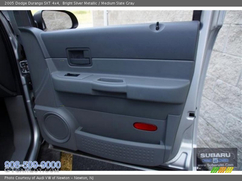 Bright Silver Metallic / Medium Slate Gray 2005 Dodge Durango SXT 4x4