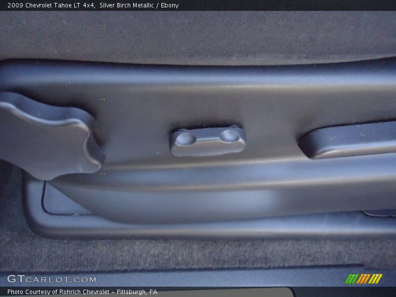 Silver Birch Metallic / Ebony 2009 Chevrolet Tahoe LT 4x4