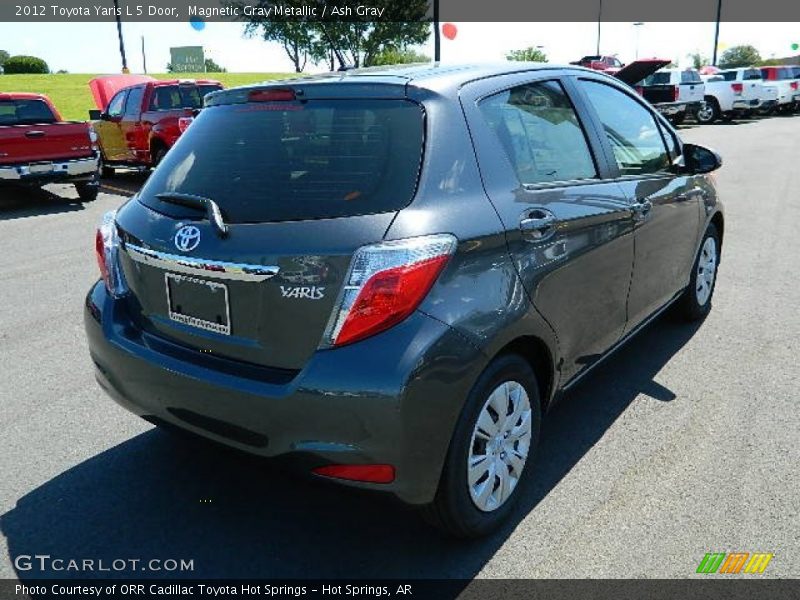 Magnetic Gray Metallic / Ash Gray 2012 Toyota Yaris L 5 Door