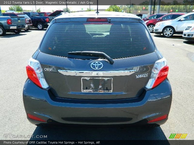 Magnetic Gray Metallic / Ash Gray 2012 Toyota Yaris L 5 Door