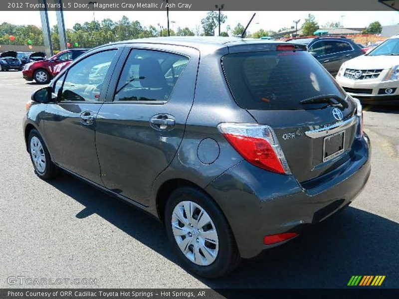 Magnetic Gray Metallic / Ash Gray 2012 Toyota Yaris L 5 Door