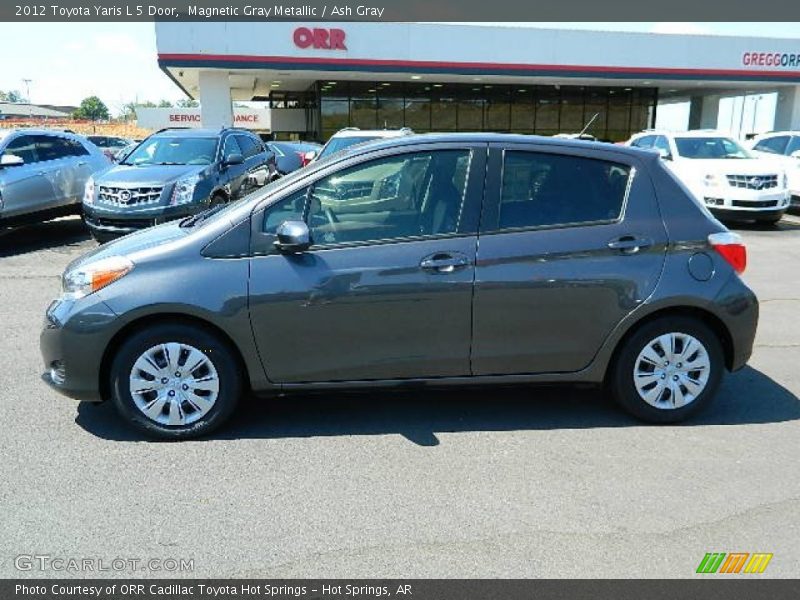 Magnetic Gray Metallic / Ash Gray 2012 Toyota Yaris L 5 Door