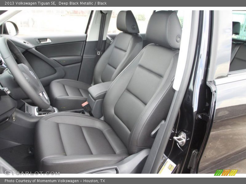 Deep Black Metallic / Black 2013 Volkswagen Tiguan SE