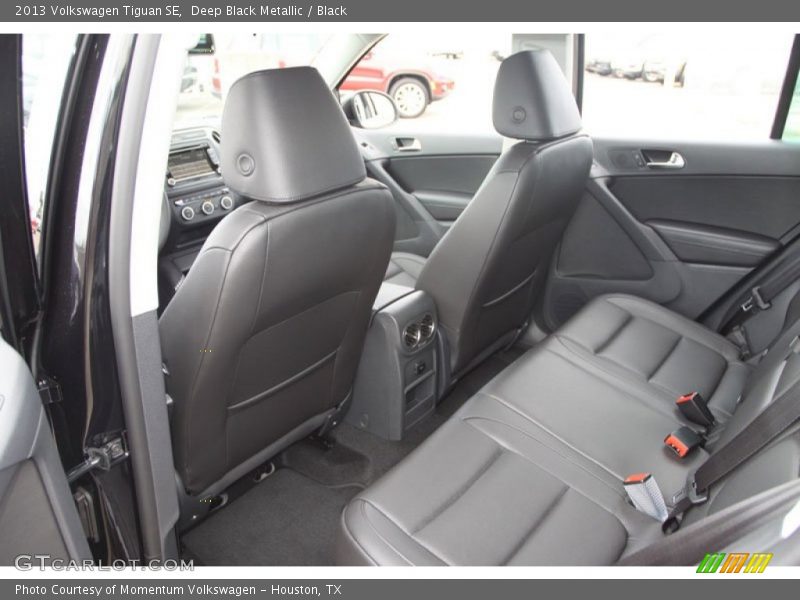 Deep Black Metallic / Black 2013 Volkswagen Tiguan SE