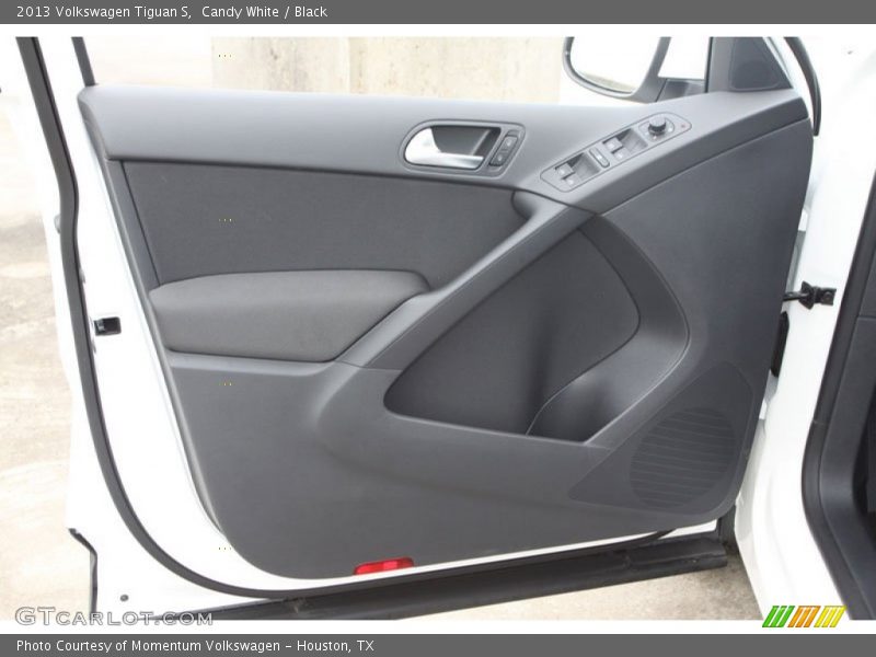 Candy White / Black 2013 Volkswagen Tiguan S