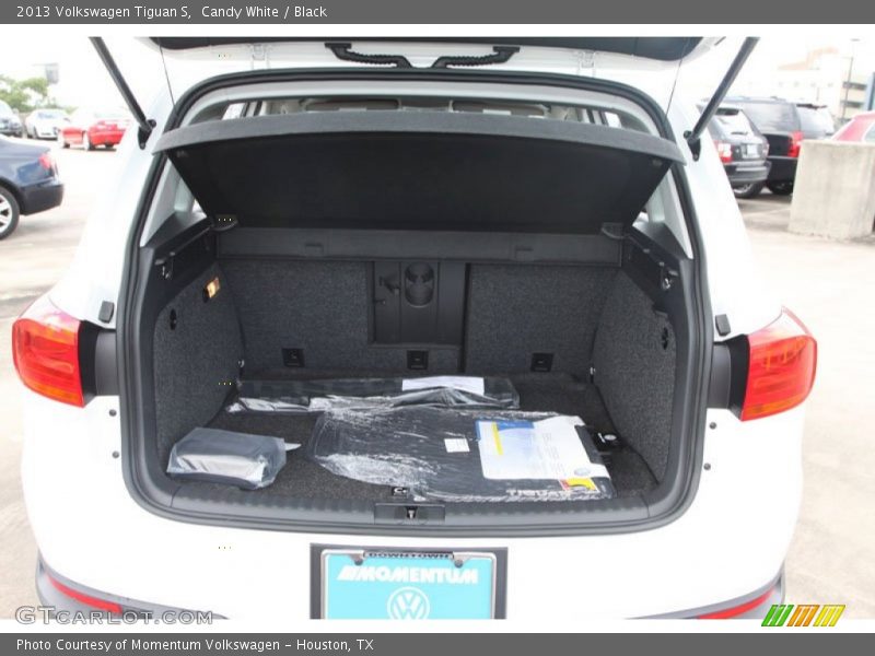  2013 Tiguan S Trunk