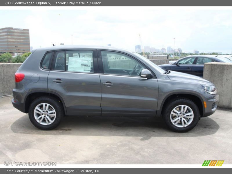 Pepper Gray Metallic / Black 2013 Volkswagen Tiguan S