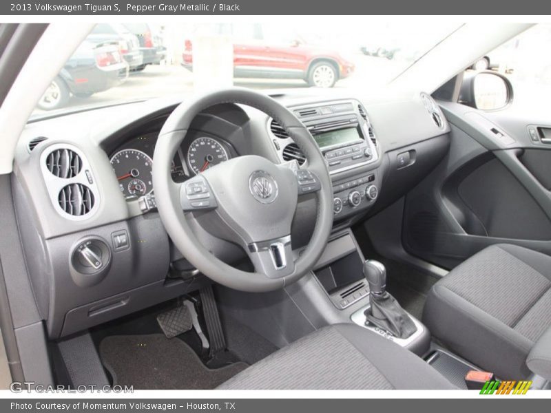 Pepper Gray Metallic / Black 2013 Volkswagen Tiguan S