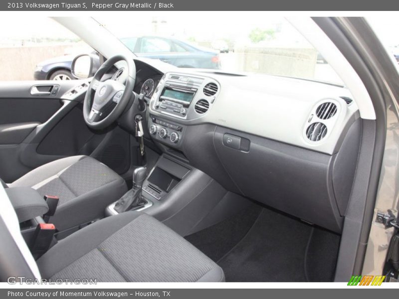Pepper Gray Metallic / Black 2013 Volkswagen Tiguan S