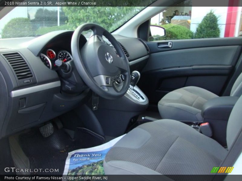 Aspen White / Charcoal 2010 Nissan Sentra 2.0 SR