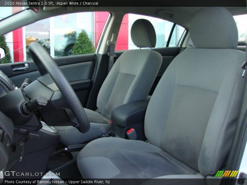 Aspen White / Charcoal 2010 Nissan Sentra 2.0 SR