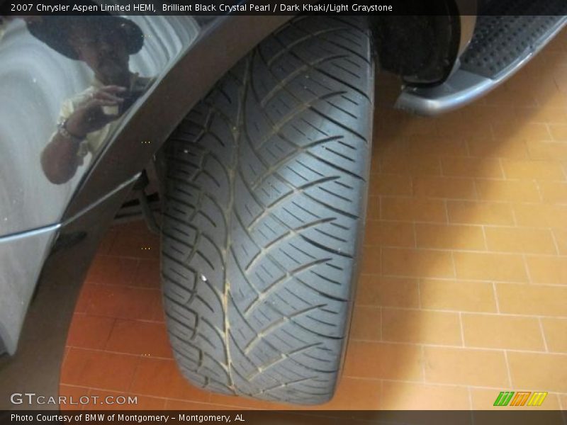Brilliant Black Crystal Pearl / Dark Khaki/Light Graystone 2007 Chrysler Aspen Limited HEMI