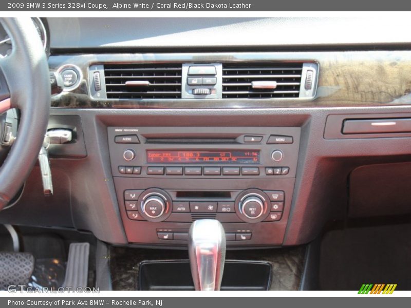 Alpine White / Coral Red/Black Dakota Leather 2009 BMW 3 Series 328xi Coupe