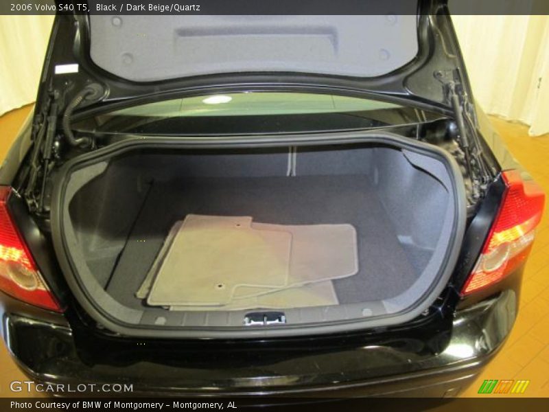  2006 S40 T5 Trunk