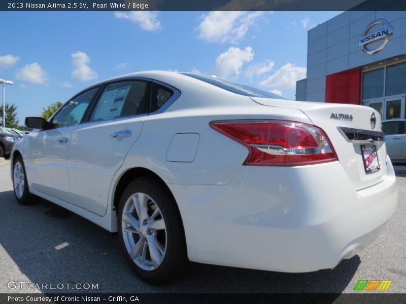 Pearl White / Beige 2013 Nissan Altima 2.5 SV