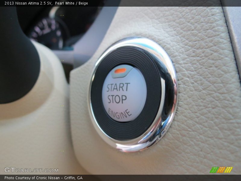 Pearl White / Beige 2013 Nissan Altima 2.5 SV