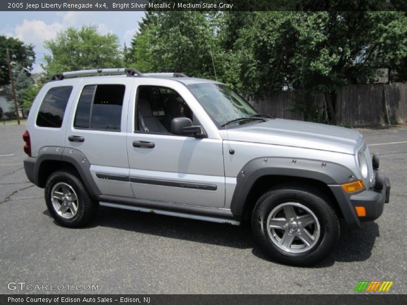 Bright Silver Metallic / Medium Slate Gray 2005 Jeep Liberty Renegade 4x4