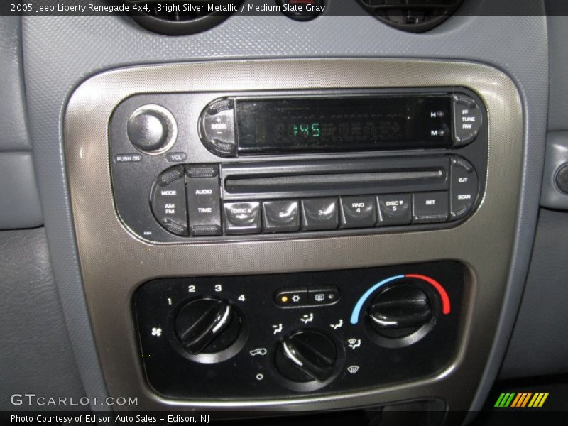 Bright Silver Metallic / Medium Slate Gray 2005 Jeep Liberty Renegade 4x4