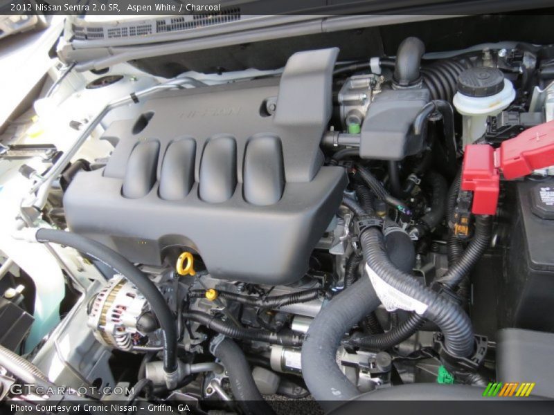 Aspen White / Charcoal 2012 Nissan Sentra 2.0 SR