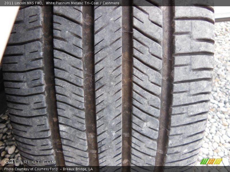 White Platinum Metallic Tri-Coat / Cashmere 2011 Lincoln MKS FWD