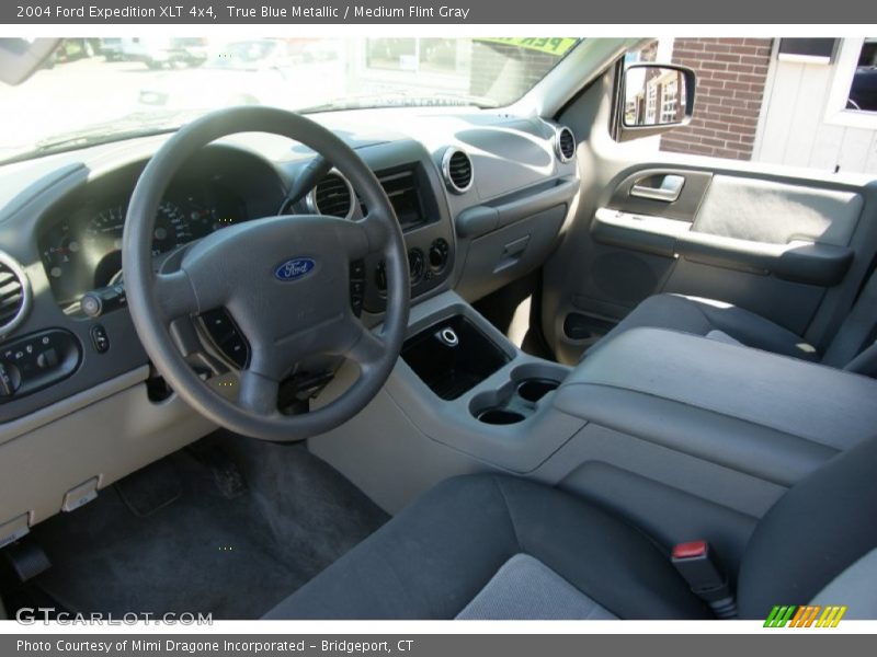 True Blue Metallic / Medium Flint Gray 2004 Ford Expedition XLT 4x4