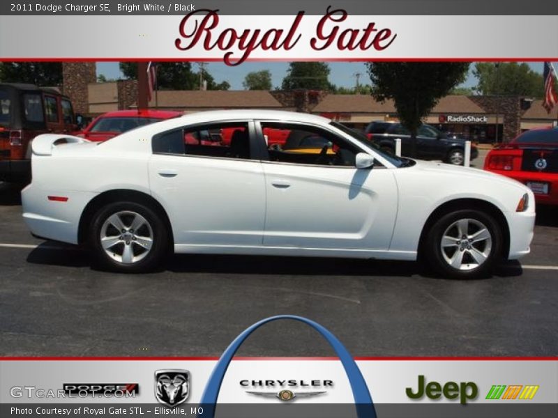 Bright White / Black 2011 Dodge Charger SE