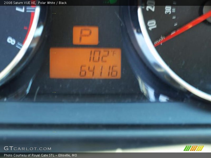 Polar White / Black 2008 Saturn VUE XE