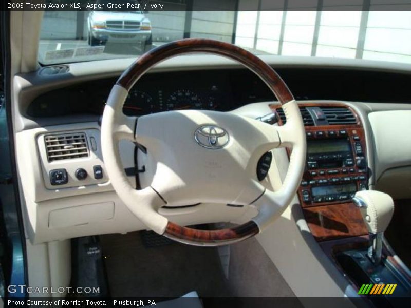 Aspen Green Pearl / Ivory 2003 Toyota Avalon XLS