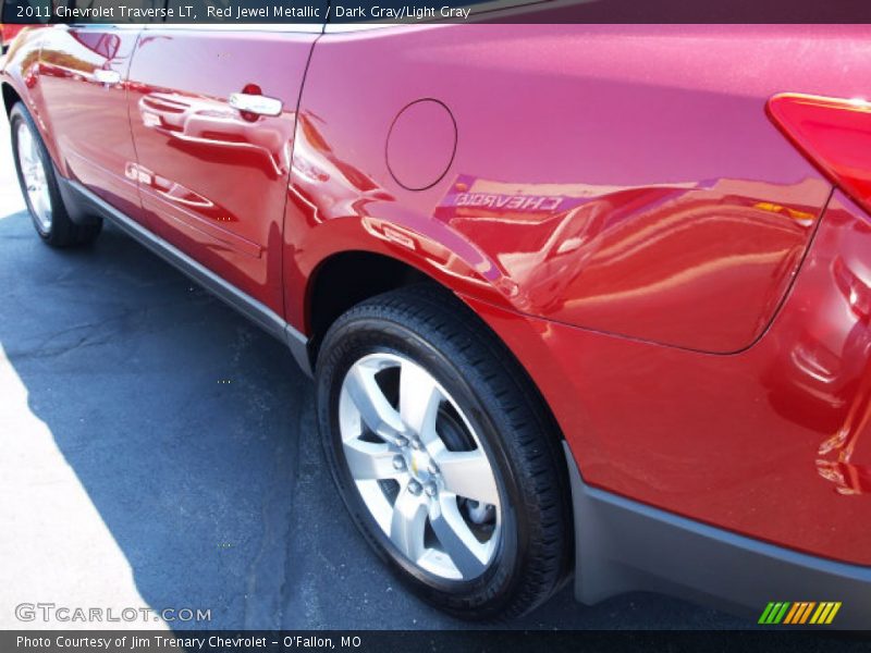 Red Jewel Metallic / Dark Gray/Light Gray 2011 Chevrolet Traverse LT