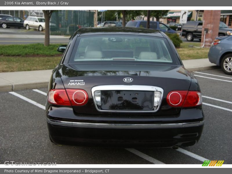 Ebony Black / Gray 2006 Kia Amanti