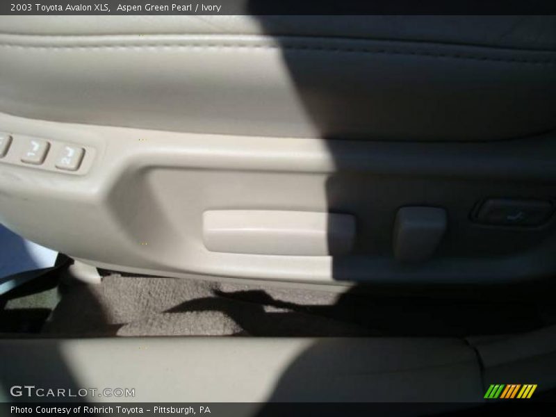 Aspen Green Pearl / Ivory 2003 Toyota Avalon XLS