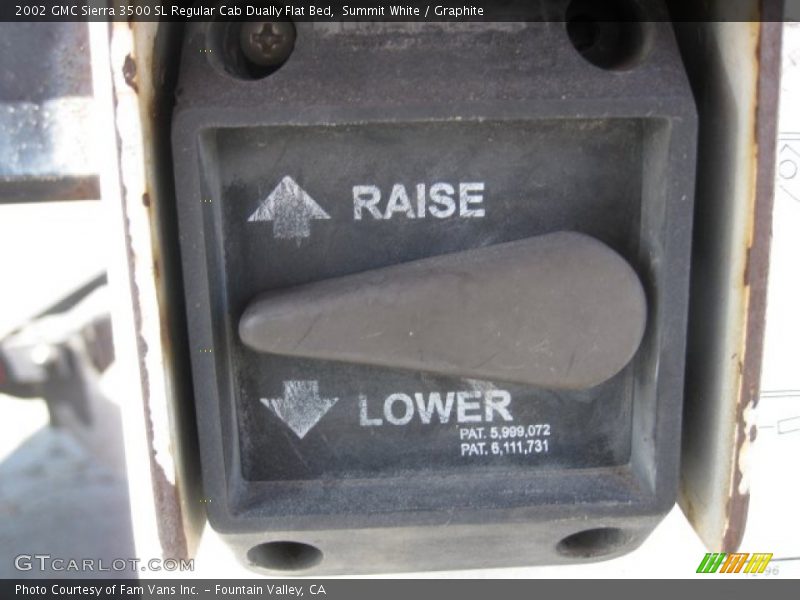 Summit White / Graphite 2002 GMC Sierra 3500 SL Regular Cab Dually Flat Bed