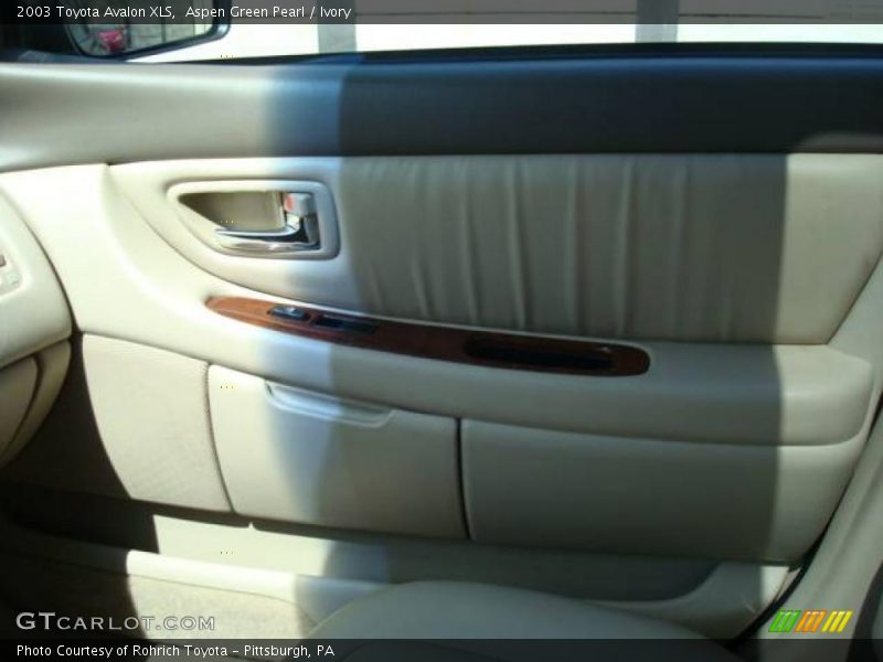 Aspen Green Pearl / Ivory 2003 Toyota Avalon XLS