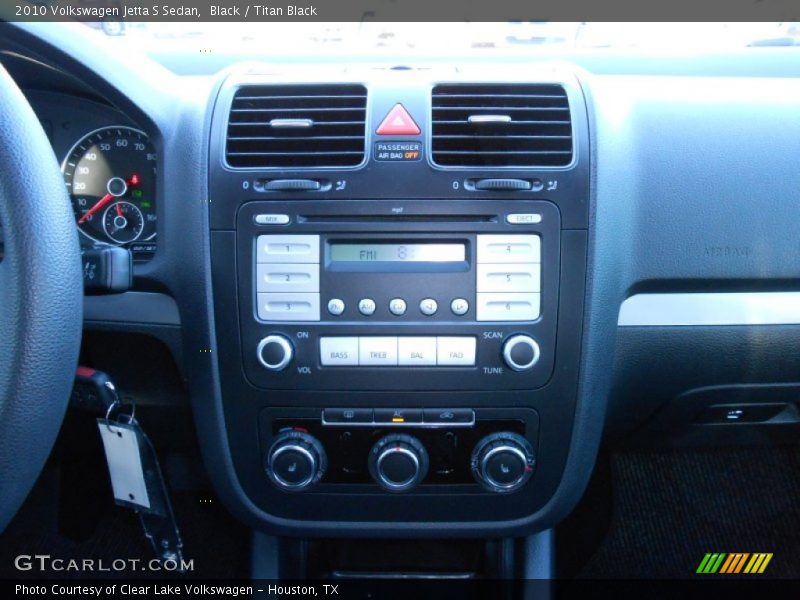 Black / Titan Black 2010 Volkswagen Jetta S Sedan