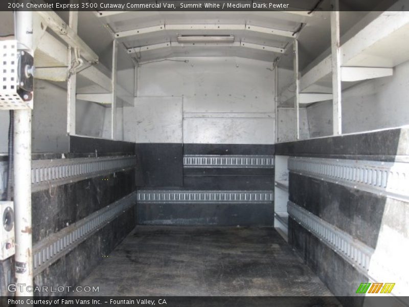 Summit White / Medium Dark Pewter 2004 Chevrolet Express 3500 Cutaway Commercial Van