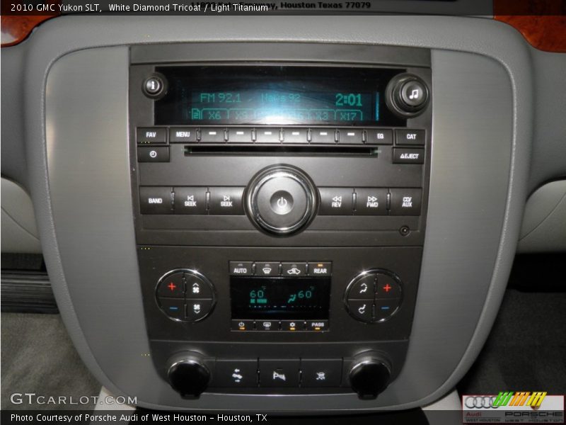 White Diamond Tricoat / Light Titanium 2010 GMC Yukon SLT
