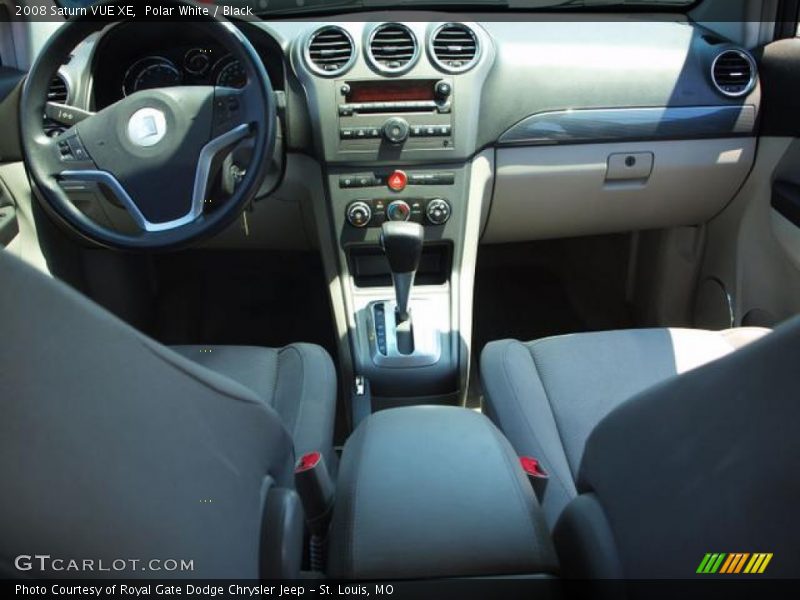 Polar White / Black 2008 Saturn VUE XE