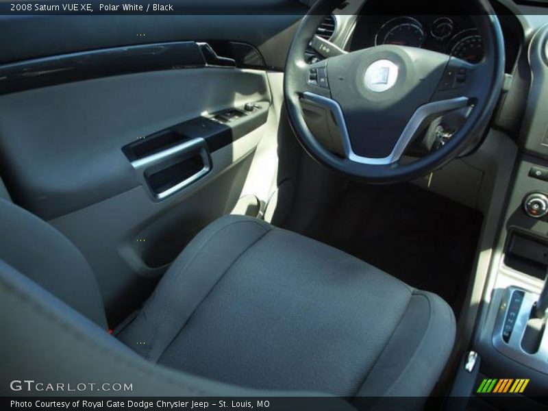 Polar White / Black 2008 Saturn VUE XE
