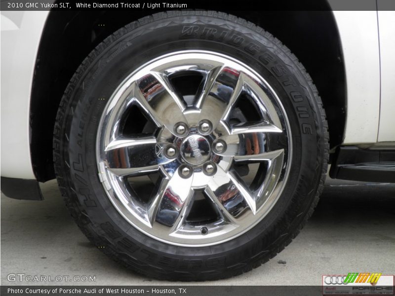 White Diamond Tricoat / Light Titanium 2010 GMC Yukon SLT