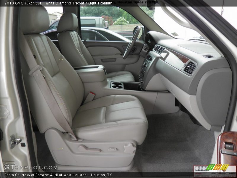White Diamond Tricoat / Light Titanium 2010 GMC Yukon SLT