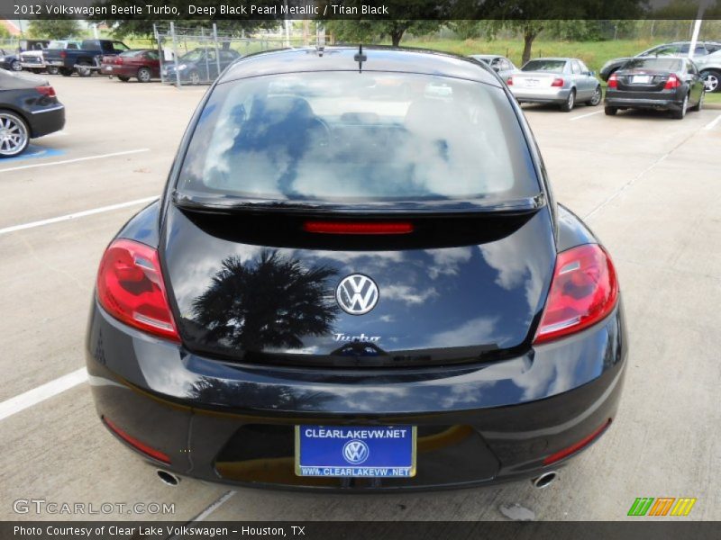 Deep Black Pearl Metallic / Titan Black 2012 Volkswagen Beetle Turbo